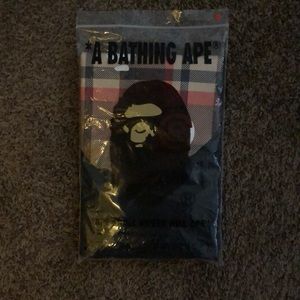 bape check big ape head black/red tee